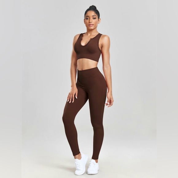 NWOT 2 Piece Brown Ribbed Workout Set - Picture 3 of 9